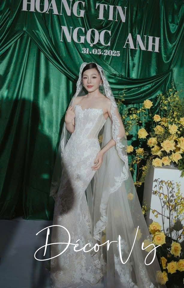 Trang trí Cưới ngoài trời tông vải xanh mix chanh vàng
