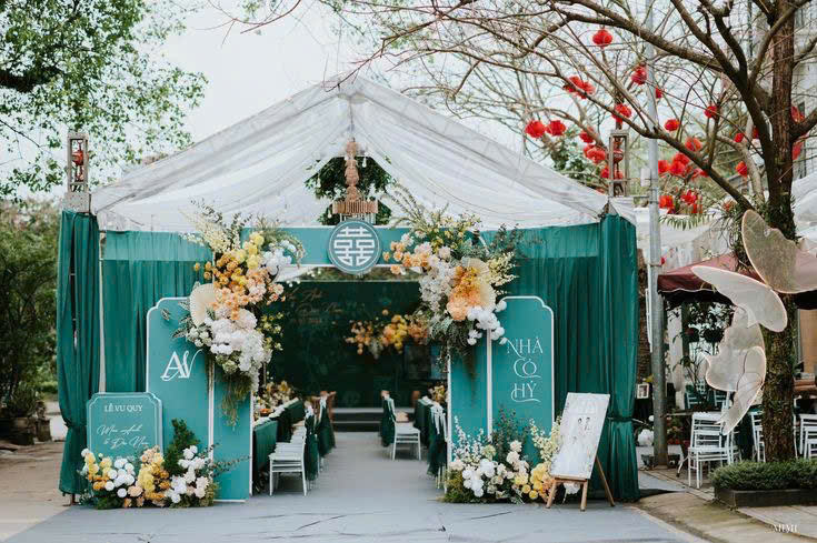 Rạp cưới trắng phối màu Xanh độc đáo 